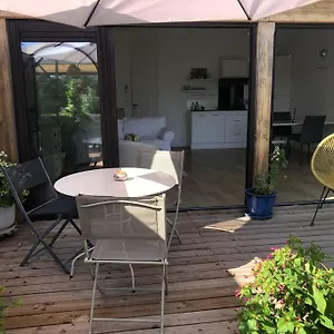 https://hameau-de-chantelierre.aixenprovencehotels.org